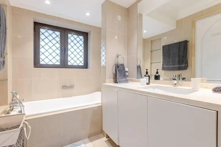 Apartment In Downtown Dubaj Spojené arabské emiráty