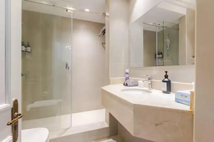 Apartment In Downtown Dubai